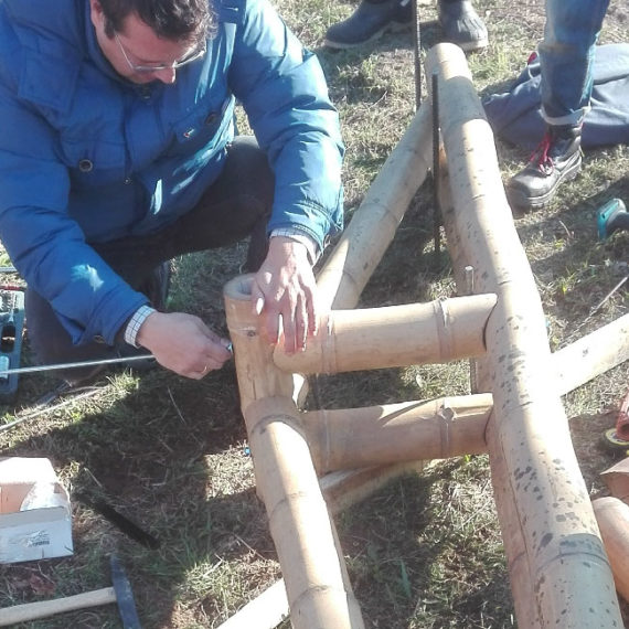 Taller bio construcción con Bambú